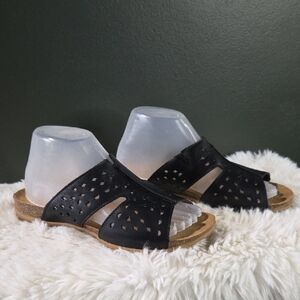 Propet Black Cutout Sandals Size 8.5W